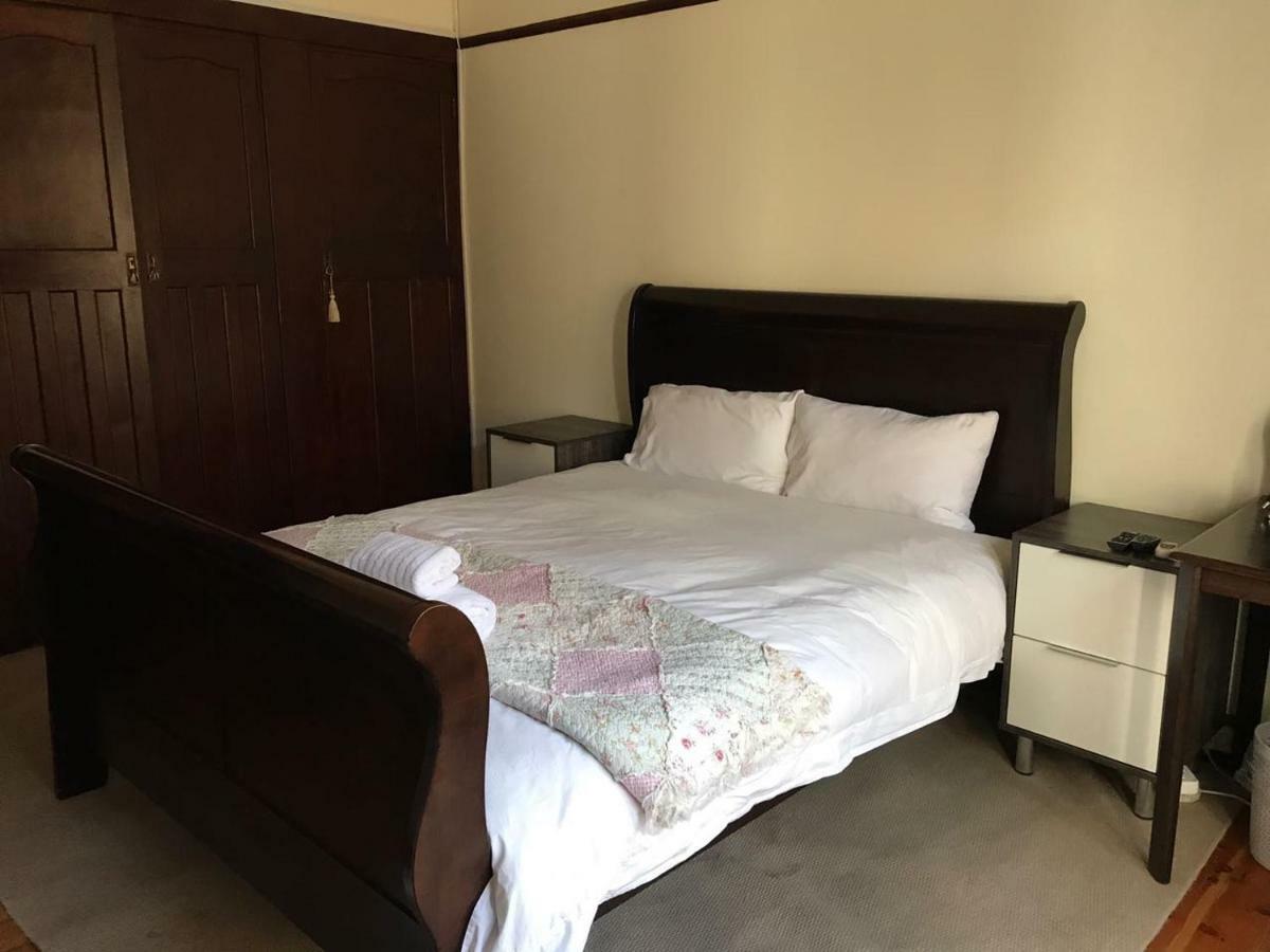 Queenspark Lodge Bloemfontein Luaran gambar