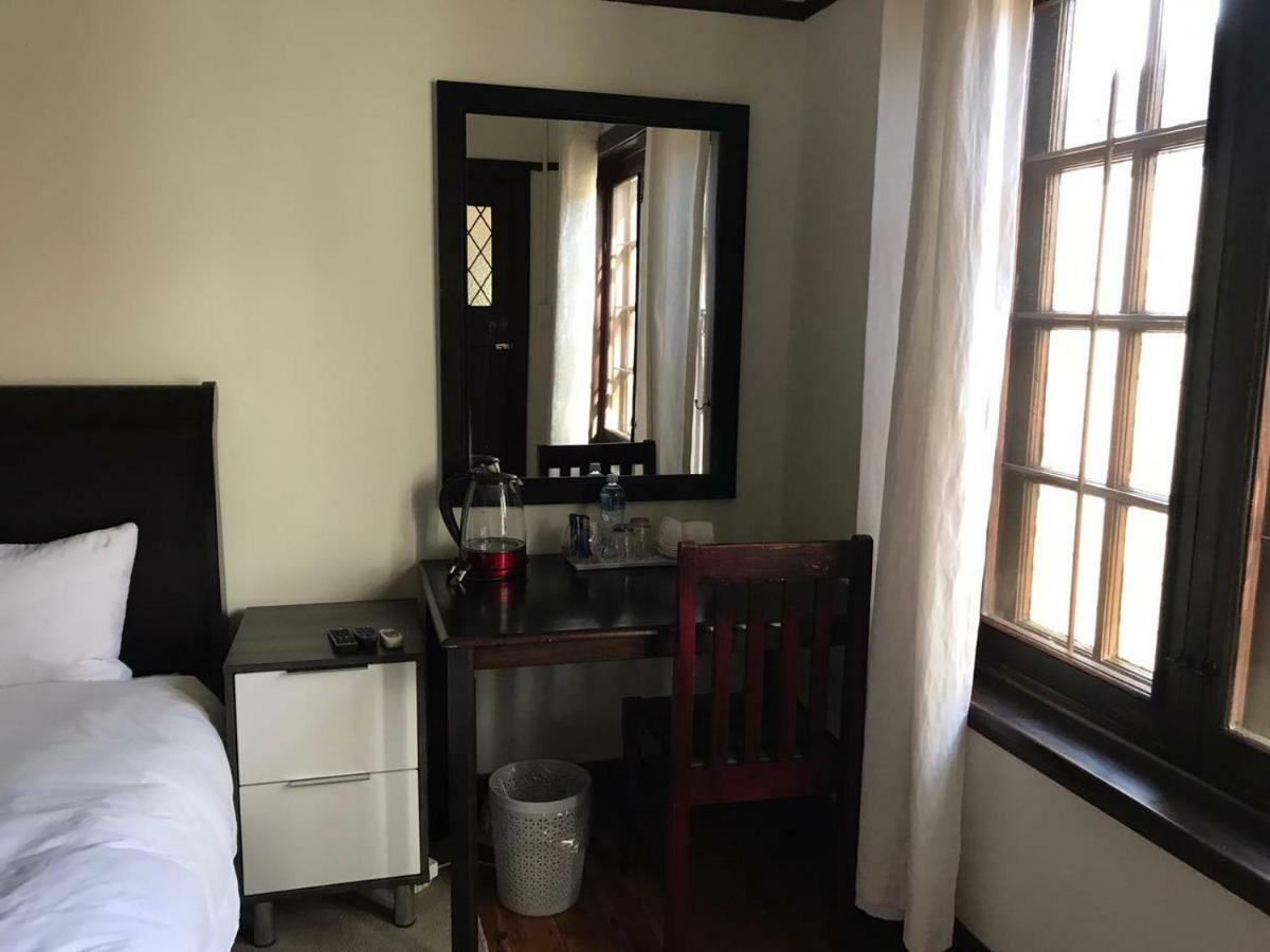 Queenspark Lodge Bloemfontein Luaran gambar